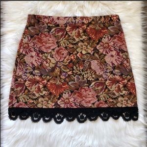 TopShop Ladies Floral Tapestry Syle A-line Skirt